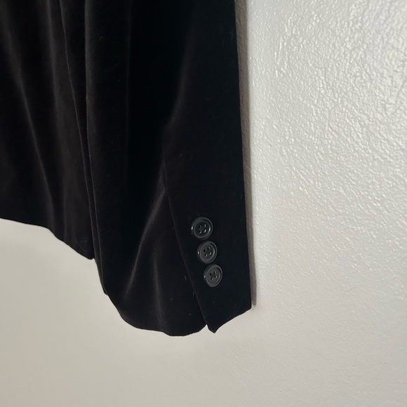 The Children’s Place Black Velvet Blazer - Picture 2 of 5